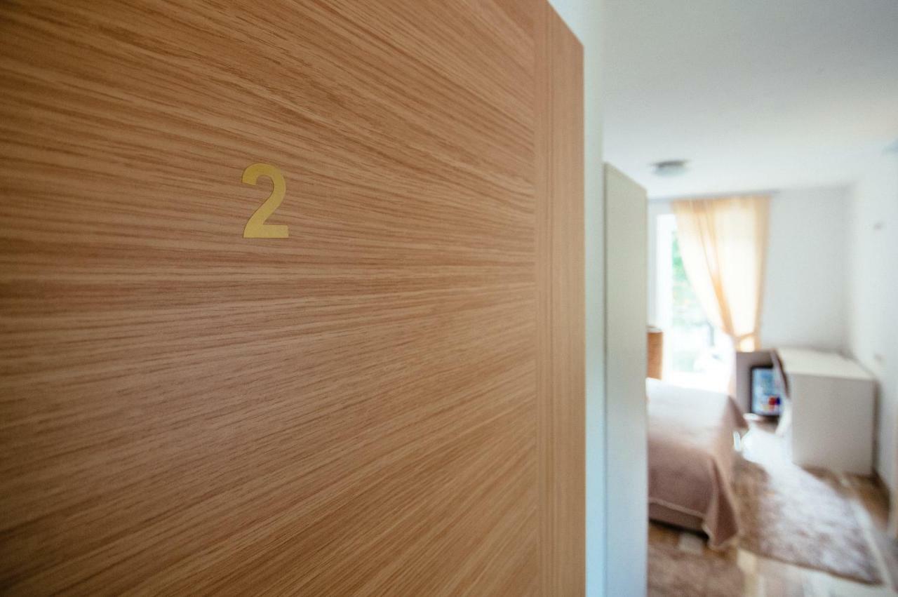 موست نا سوتشي Sunny Rooms المظهر الخارجي الصورة