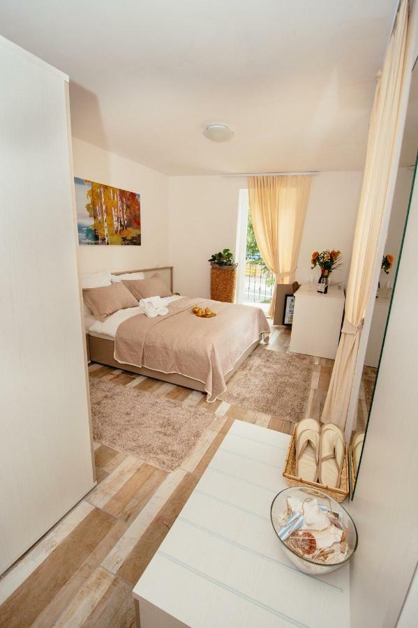موست نا سوتشي Sunny Rooms المظهر الخارجي الصورة