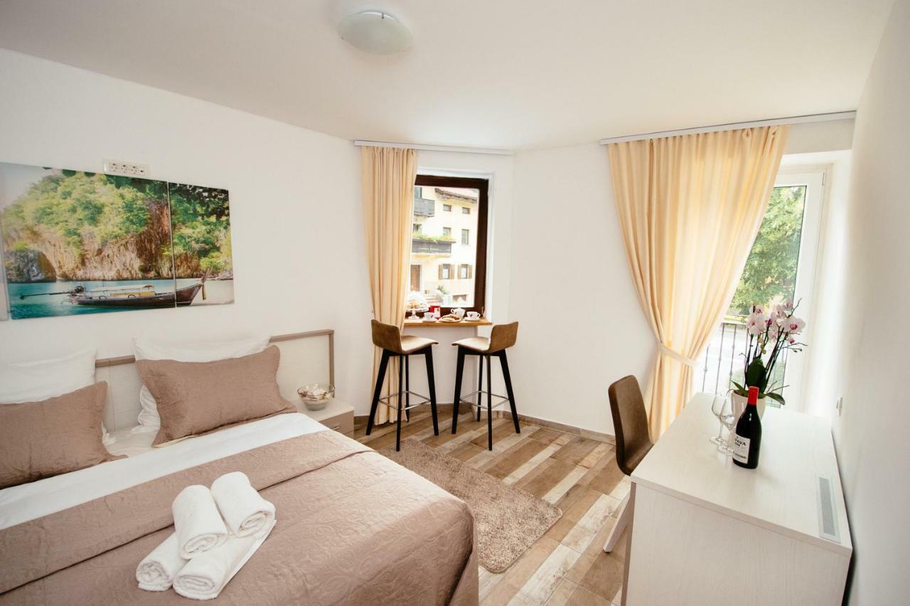 موست نا سوتشي Sunny Rooms المظهر الخارجي الصورة