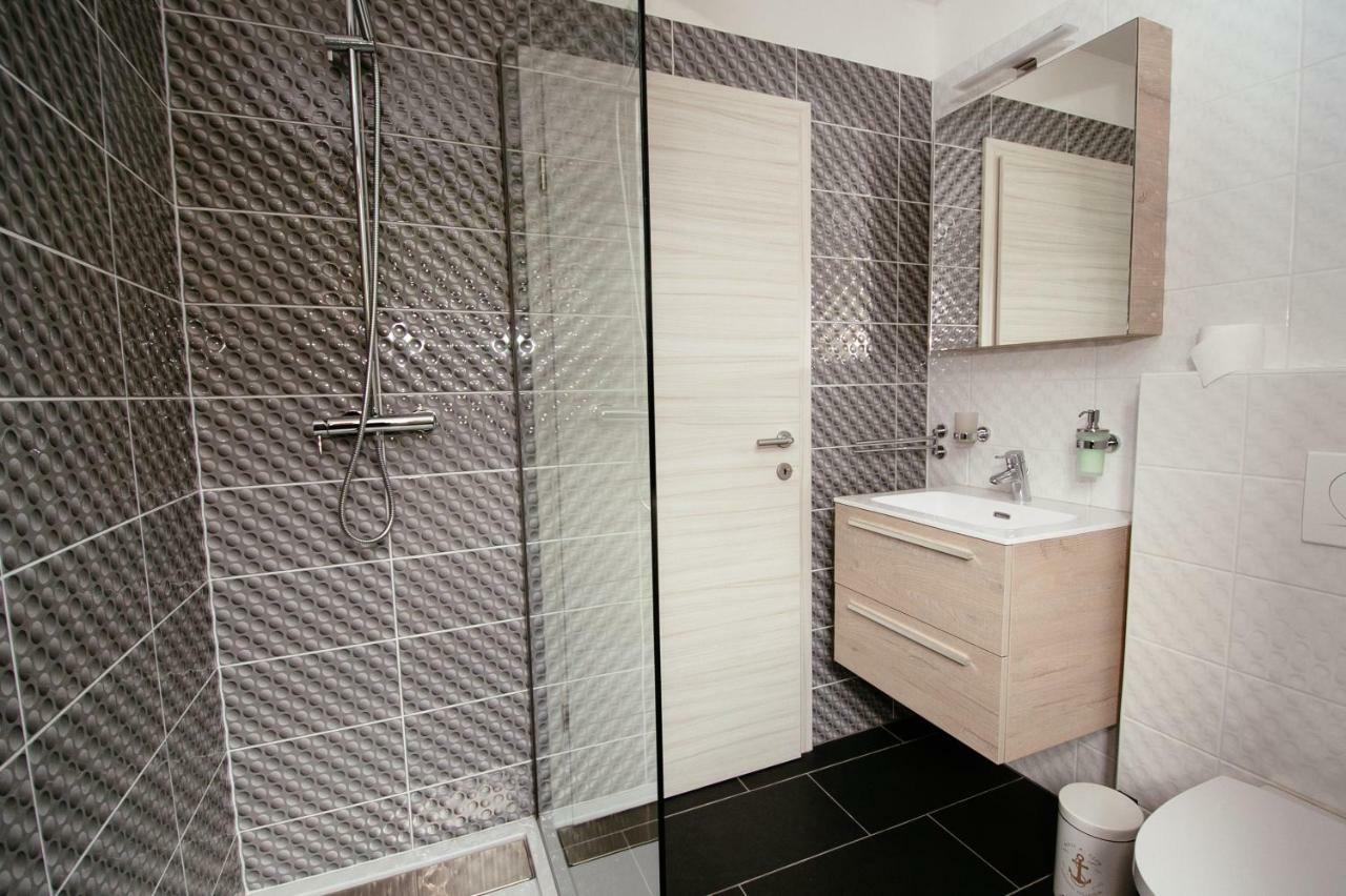 موست نا سوتشي Sunny Rooms المظهر الخارجي الصورة
